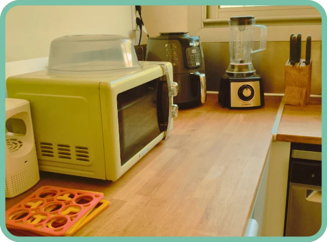 La cuisine avec micro onde - air fryer - blender