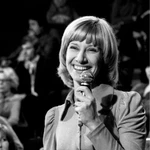 Midi première avec la présentatrice vedette Danièle Gilbert